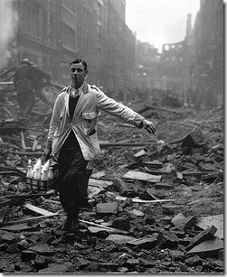 SIGNOR FORMICA: LONDRES BAJO EL BLITZ ALEMÁN